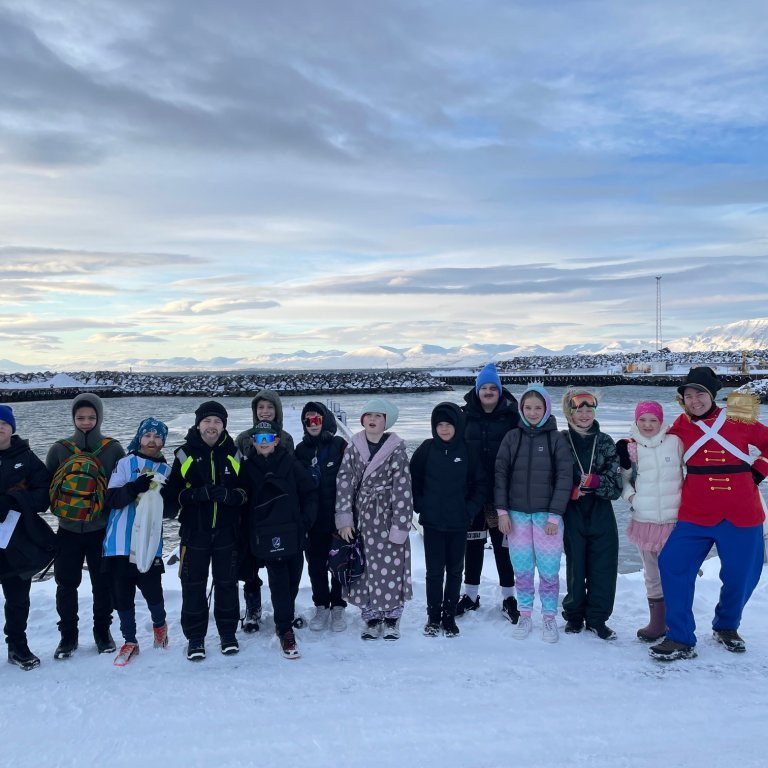 Miðstig ásamt Ölmu stuðningsfulltrúa