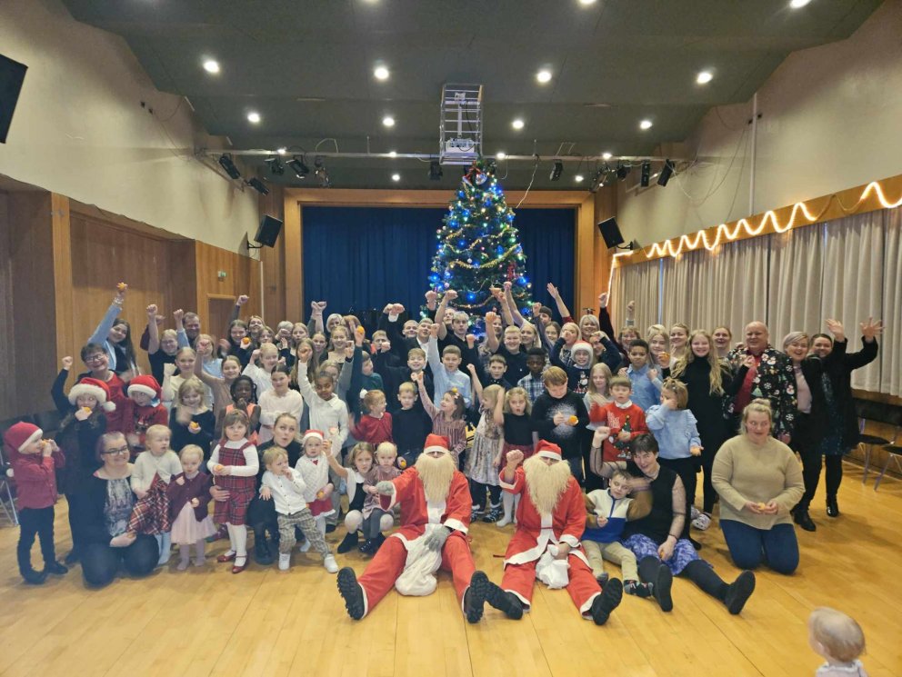 Jólaball grunnskólans og leikskólans þann 20.desember 2023.