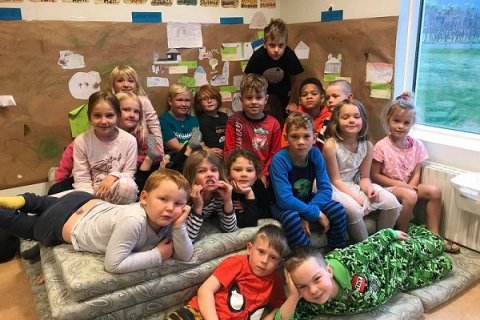 Gistinótt hjá yngsta stiginu