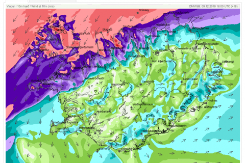 Skólahald fellur niður