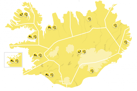 Skólahald fellur niður í dag